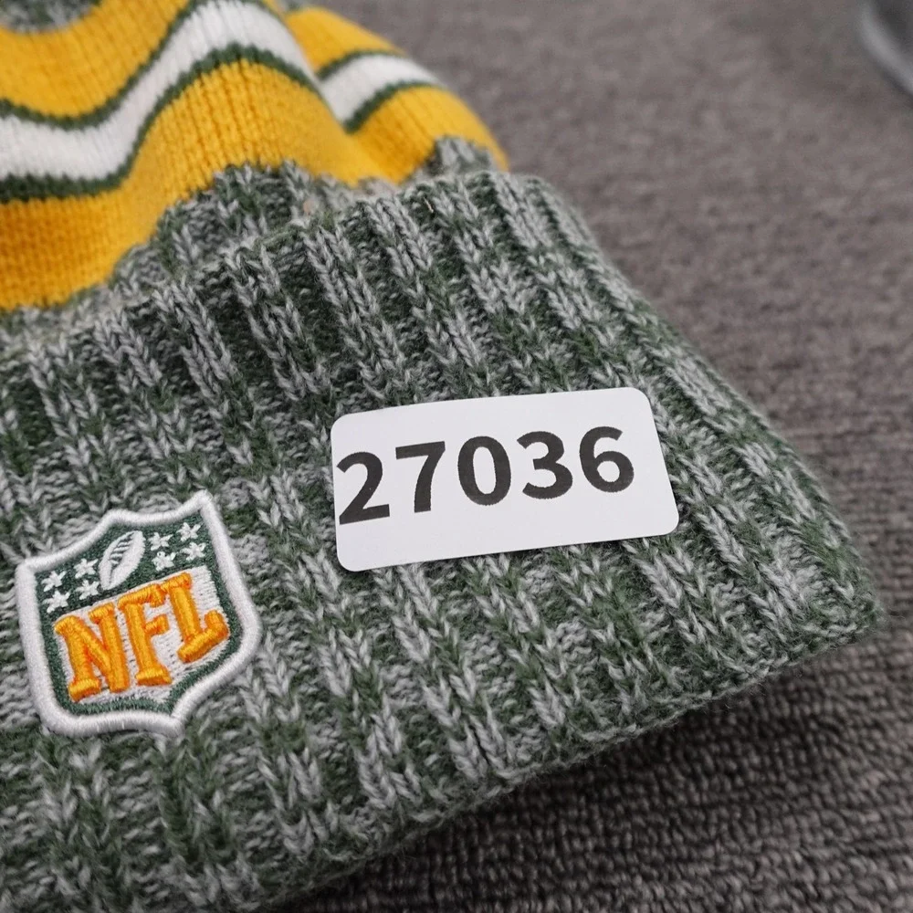 Green‎ Bay Packers Hat Beanie Mens One Size Green NFL Football Pom Knit New Era